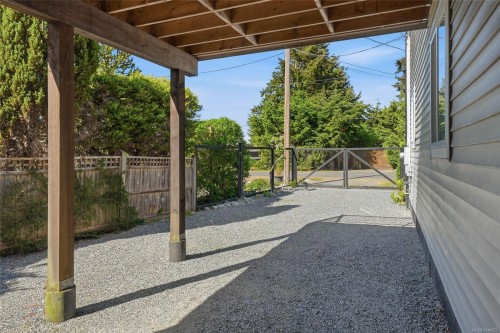 3970 Bovanis Rd, Bowser, BC 