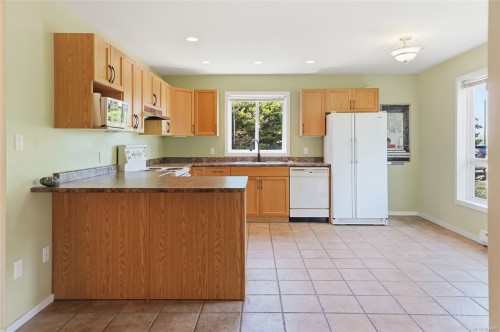 3970 Bovanis Rd, Bowser, BC 