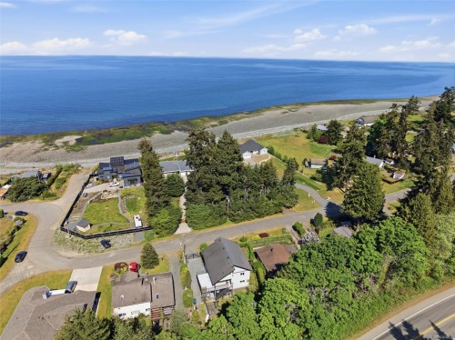 3970 Bovanis Rd, Bowser, BC 