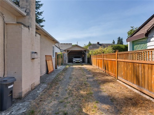 2968 Arbutus St, Chemainus, BC 
