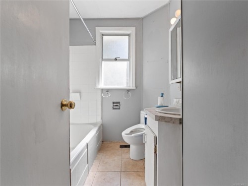 2968 Arbutus St, Chemainus, BC 