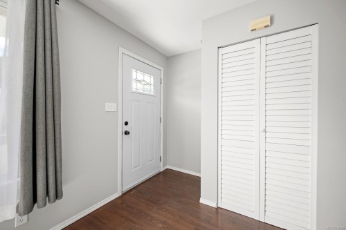 #B-2221 Embleton Cres, Courtenay, BC - Indoor Photo Showing Other Room