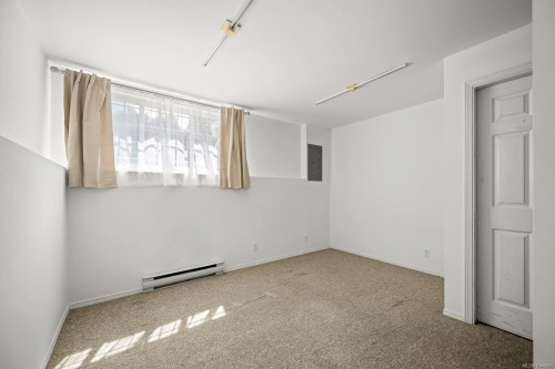 #B-2221 Embleton Cres, Courtenay, BC - Indoor Photo Showing Other Room