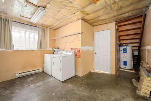 #B-2221 Embleton Cres, Courtenay, BC - Indoor Photo Showing Laundry Room