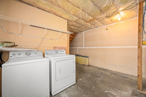#B-2221 Embleton Cres, Courtenay, BC - Indoor Photo Showing Laundry Room