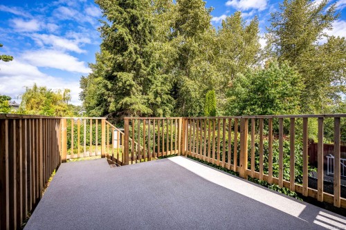 #B-2221 Embleton Cres, Courtenay, BC - Outdoor