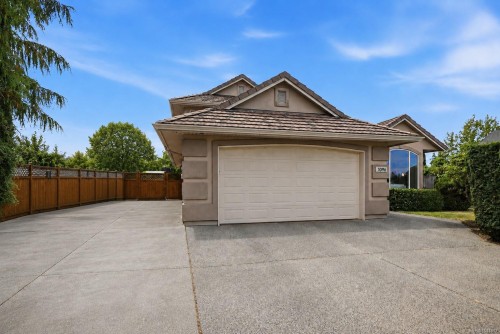 1096 Aery View Way, Parksville, BC 