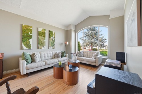 1096 Aery View Way, Parksville, BC 
