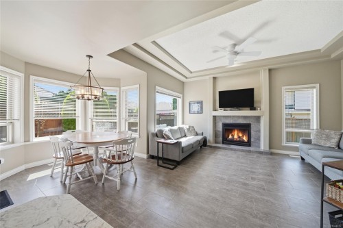 1096 Aery View Way, Parksville, BC 