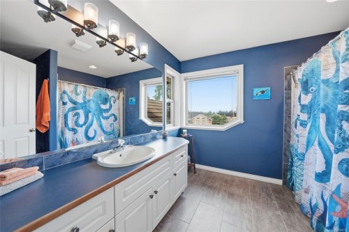 1096 Aery View Way, Parksville, BC 