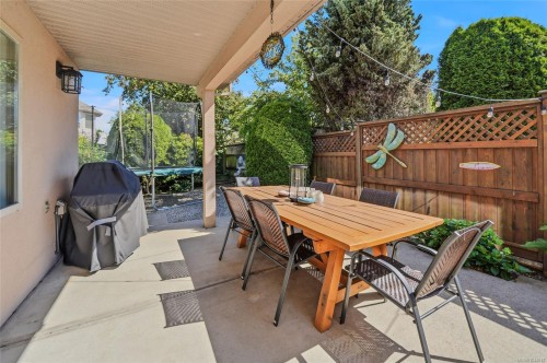 1096 Aery View Way, Parksville, BC 