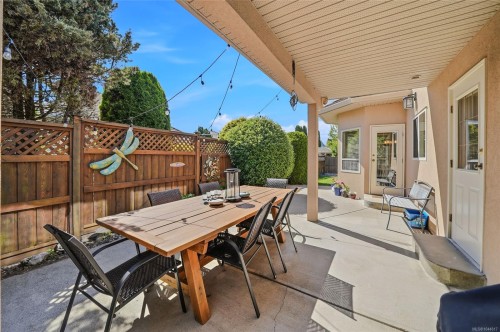 1096 Aery View Way, Parksville, BC 