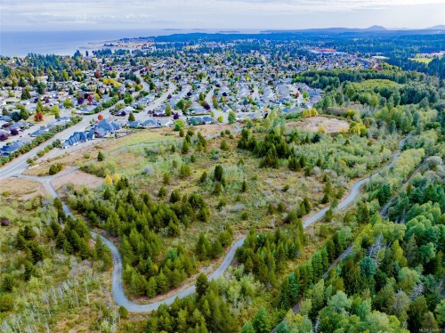 1096 Aery View Way, Parksville, BC 