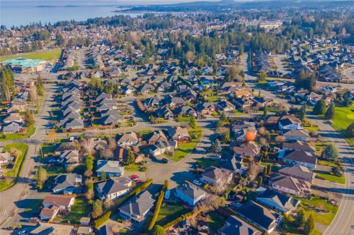 1096 Aery View Way, Parksville, BC 