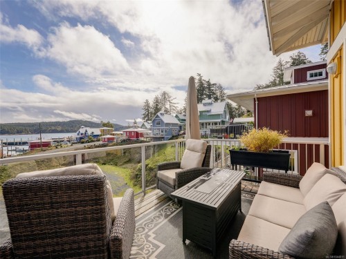 125 Hilltop Cres, Sooke, BC 