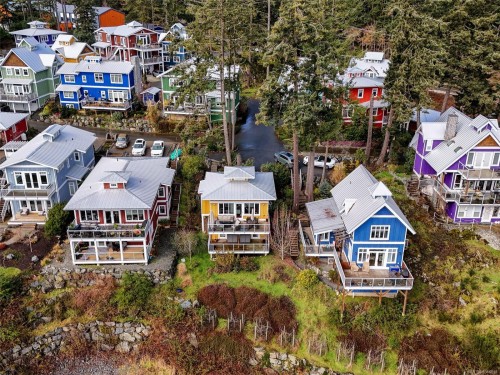 125 Hilltop Cres, Sooke, BC 
