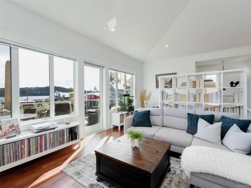 125 Hilltop Cres, Sooke, BC 