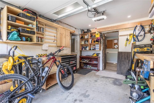 1841 Radway Rd, Shawnigan Lake, BC 