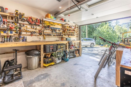 1841 Radway Rd, Shawnigan Lake, BC 