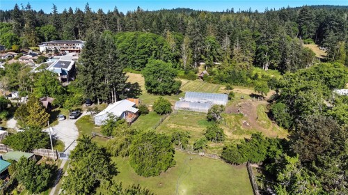 265 Lower Ganges Rd, Salt Spring, BC 