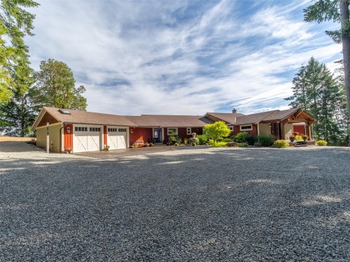8485 Lisa Lane, Lantzville, BC 
