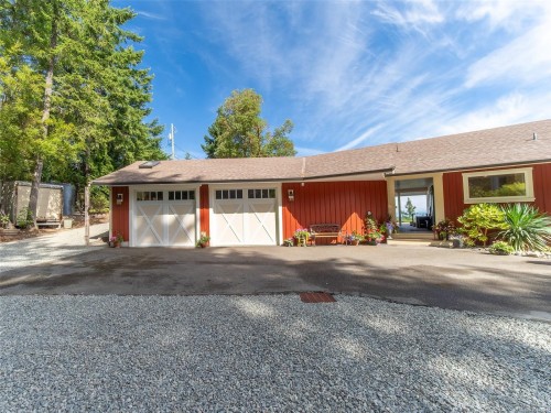 8485 Lisa Lane, Lantzville, BC 