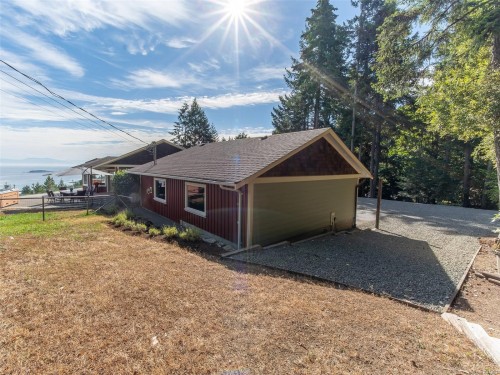 8485 Lisa Lane, Lantzville, BC 