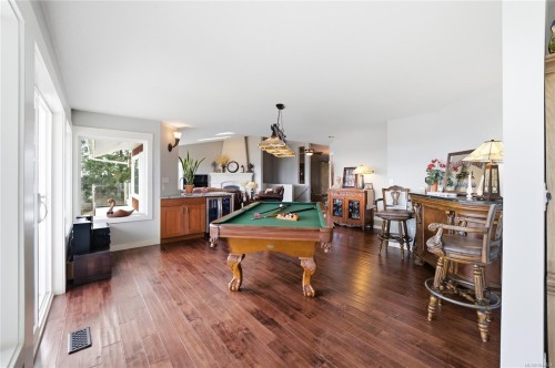8485 Lisa Lane, Lantzville, BC 