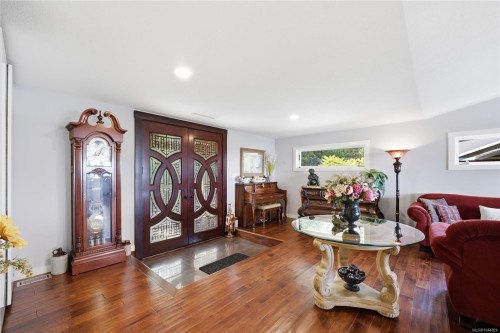 8485 Lisa Lane, Lantzville, BC 