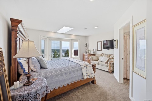 8485 Lisa Lane, Lantzville, BC 