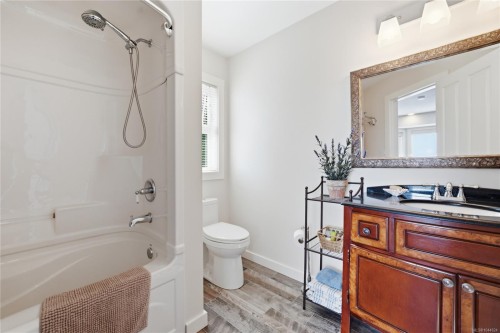 8485 Lisa Lane, Lantzville, BC 