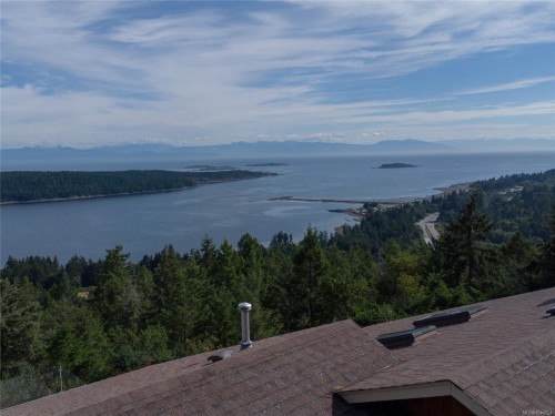 8485 Lisa Lane, Lantzville, BC 