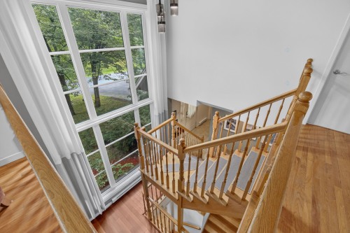 Staircase - 621 Rue Des Hirondelles, Granby, QC - Indoor Photo Showing Other Room