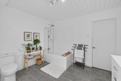 Master Bathroom - 
