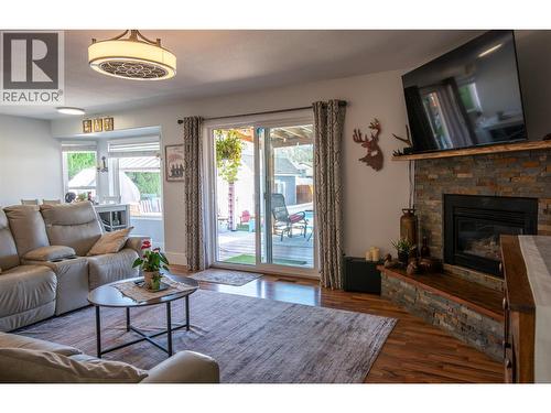 11414 Adams Avenue, Summerland, BC - Indoor Photo Showing Living Room With Fireplace