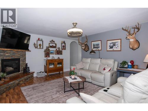 11414 Adams Avenue, Summerland, BC - Indoor Photo Showing Living Room With Fireplace