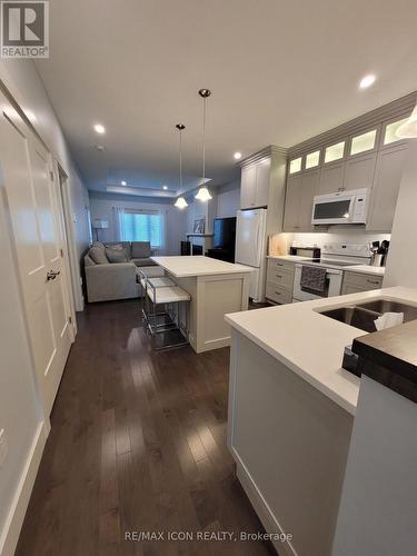 355 Northport Drive, Saugeen Shores, ON - Indoor Photo Showing Kitchen