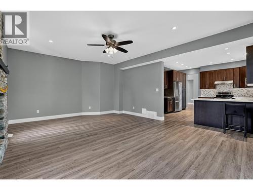 1218 Orizaba Court, Prince George, BC - Indoor Photo Showing Kitchen