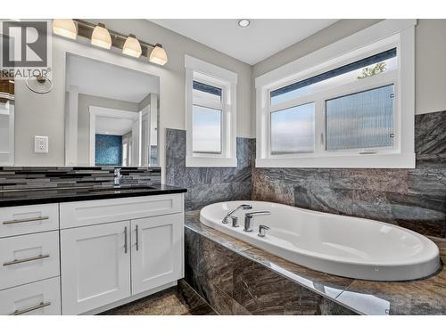 1218 Orizaba Court, Prince George, BC - Indoor Photo Showing Bathroom
