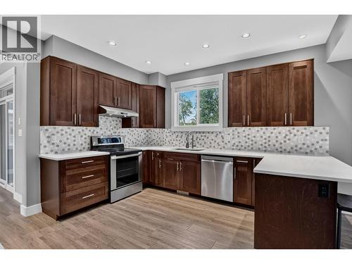 1218 Orizaba Court, Prince George, BC - Indoor Photo Showing Kitchen