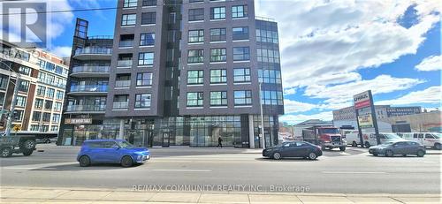 1708 - 1 Victoria Street, Kitchener, ON - Outdoor