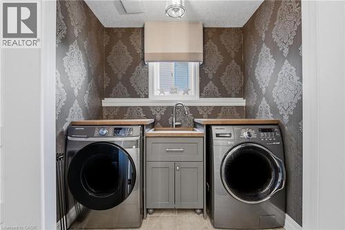 936 Dunblane Court, Kitchener, ON - Indoor Photo Showing Laundry Room