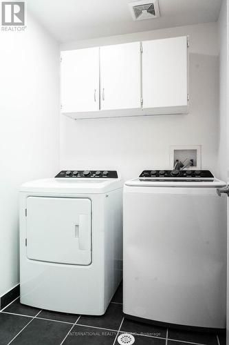 720 Stagg Gardens, Milton, ON - Indoor Photo Showing Laundry Room