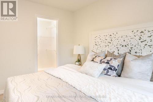 720 Stagg Gardens, Milton, ON - Indoor Photo Showing Bedroom