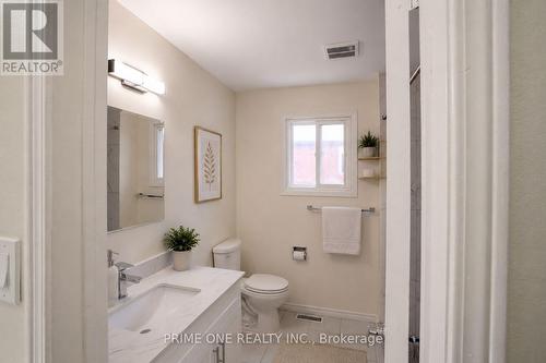 3290 Cambourne Crescent, Mississauga, ON - Indoor Photo Showing Bathroom