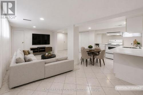 521 Glen Park Avenue, Toronto, ON - Indoor