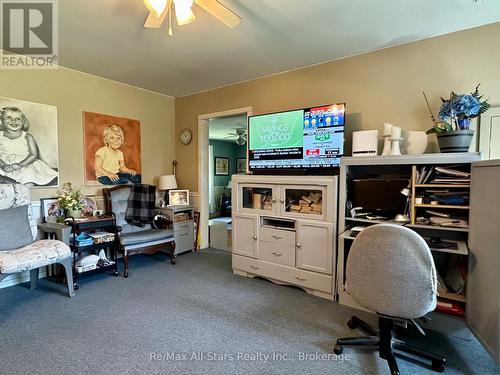 547 County Rd 36, Trent Lakes, ON - Indoor