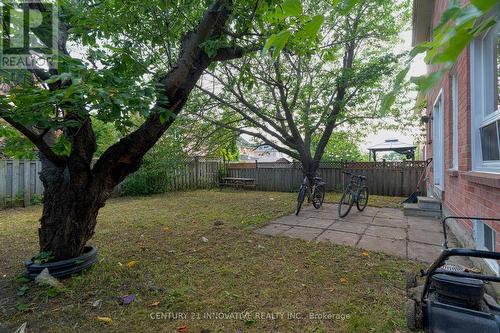 35 Magill Drive, Ajax, ON - Outdoor