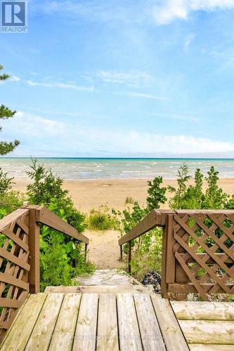 1864 Shore Lane, Wasaga Beach, ON 