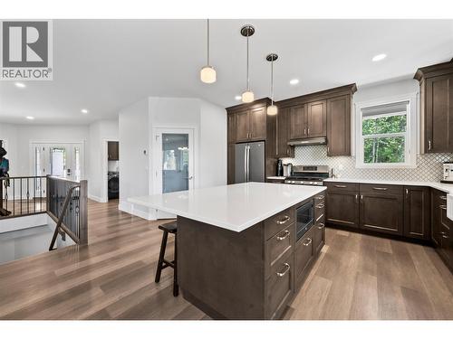 2592 Alpen Paradies Road Unit# 58, Blind Bay, BC - Indoor Photo Showing Kitchen With Upgraded Kitchen